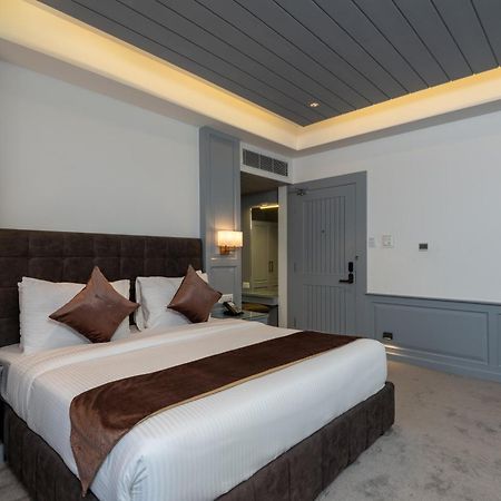 Hotel Grand Boulevard Durgjan Exterior photo